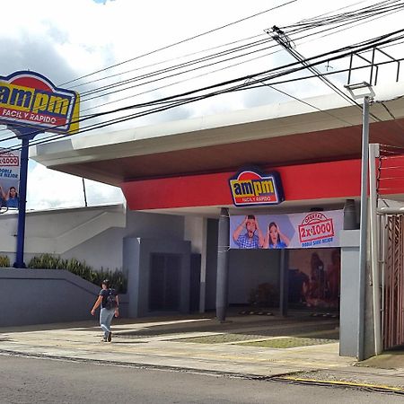 Vida Tropical Bed & Breakfast Alajuela Екстериор снимка