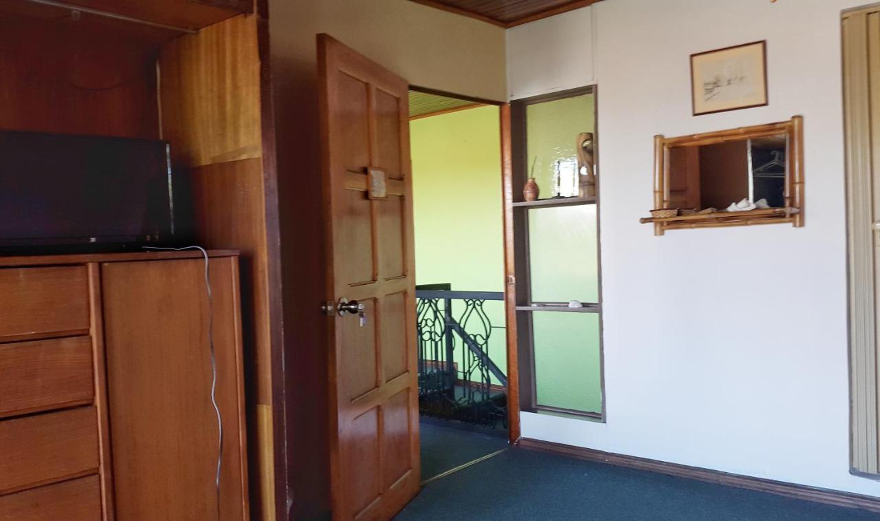 Vida Tropical Bed & Breakfast Alajuela Екстериор снимка
