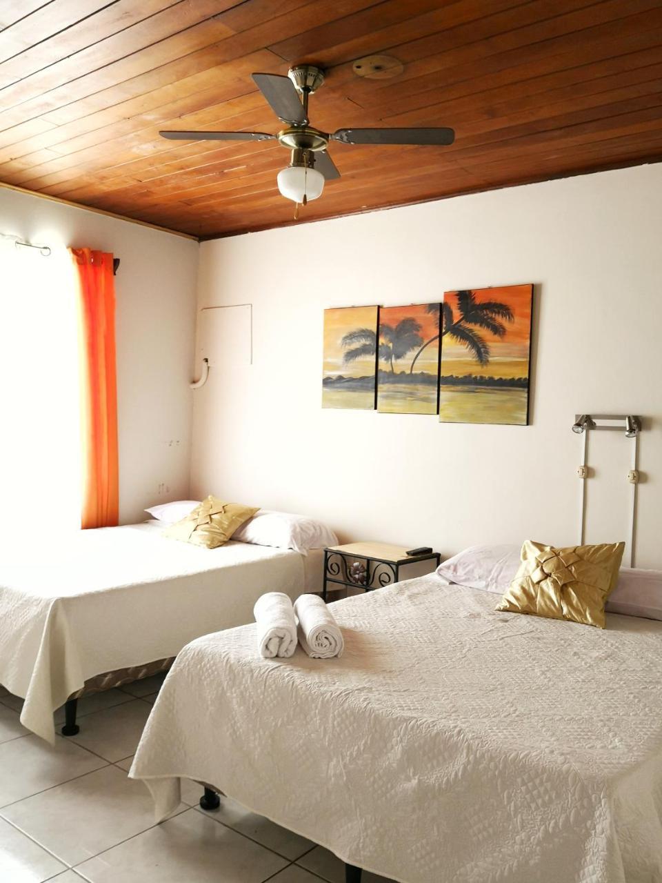Vida Tropical Bed & Breakfast Alajuela Екстериор снимка
